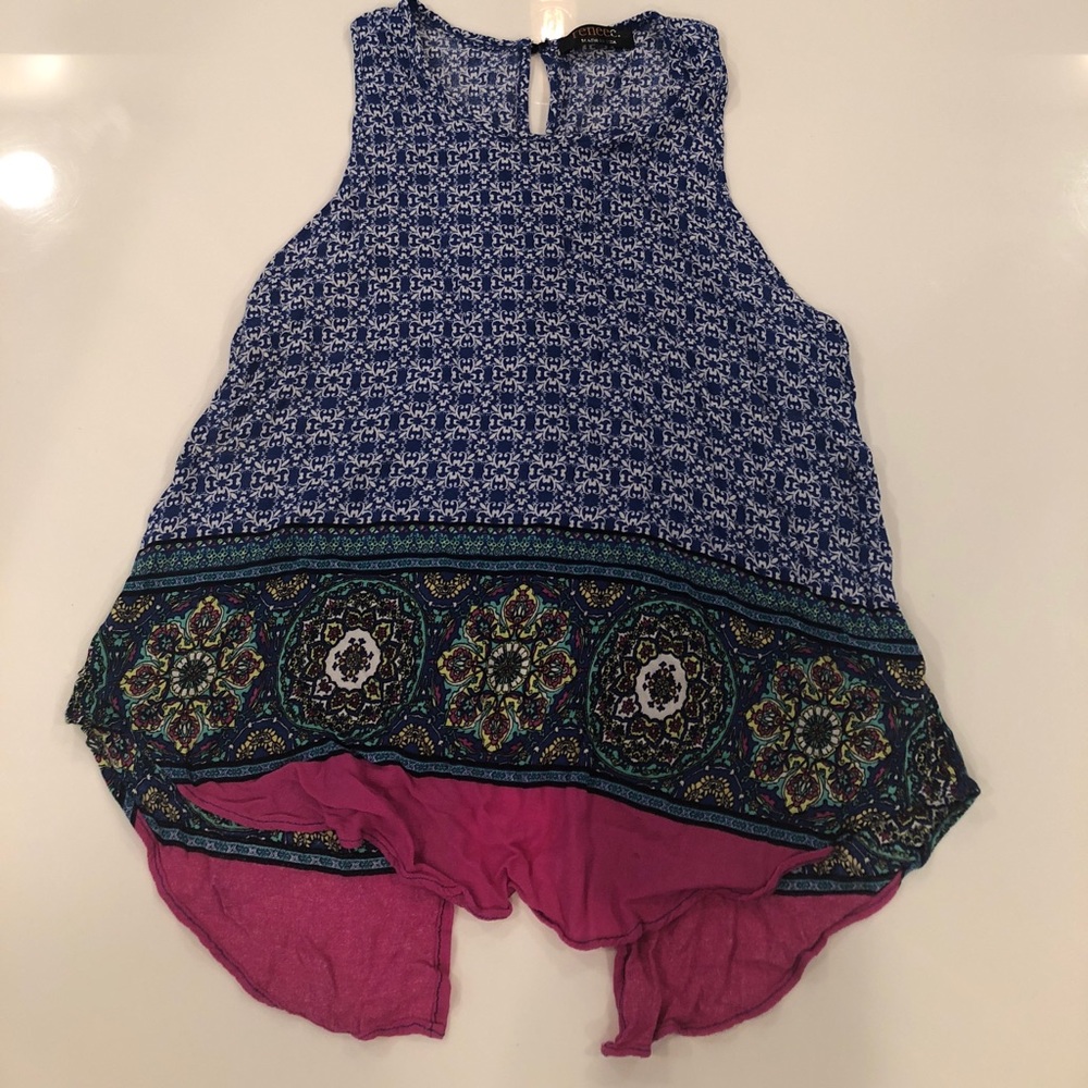 Renee C. Tank size M